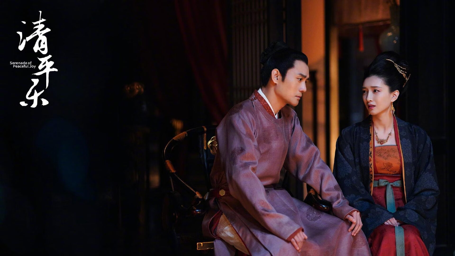 “东安湖体育公园:龙舟比赛成为水上英雄的竞技舞台”