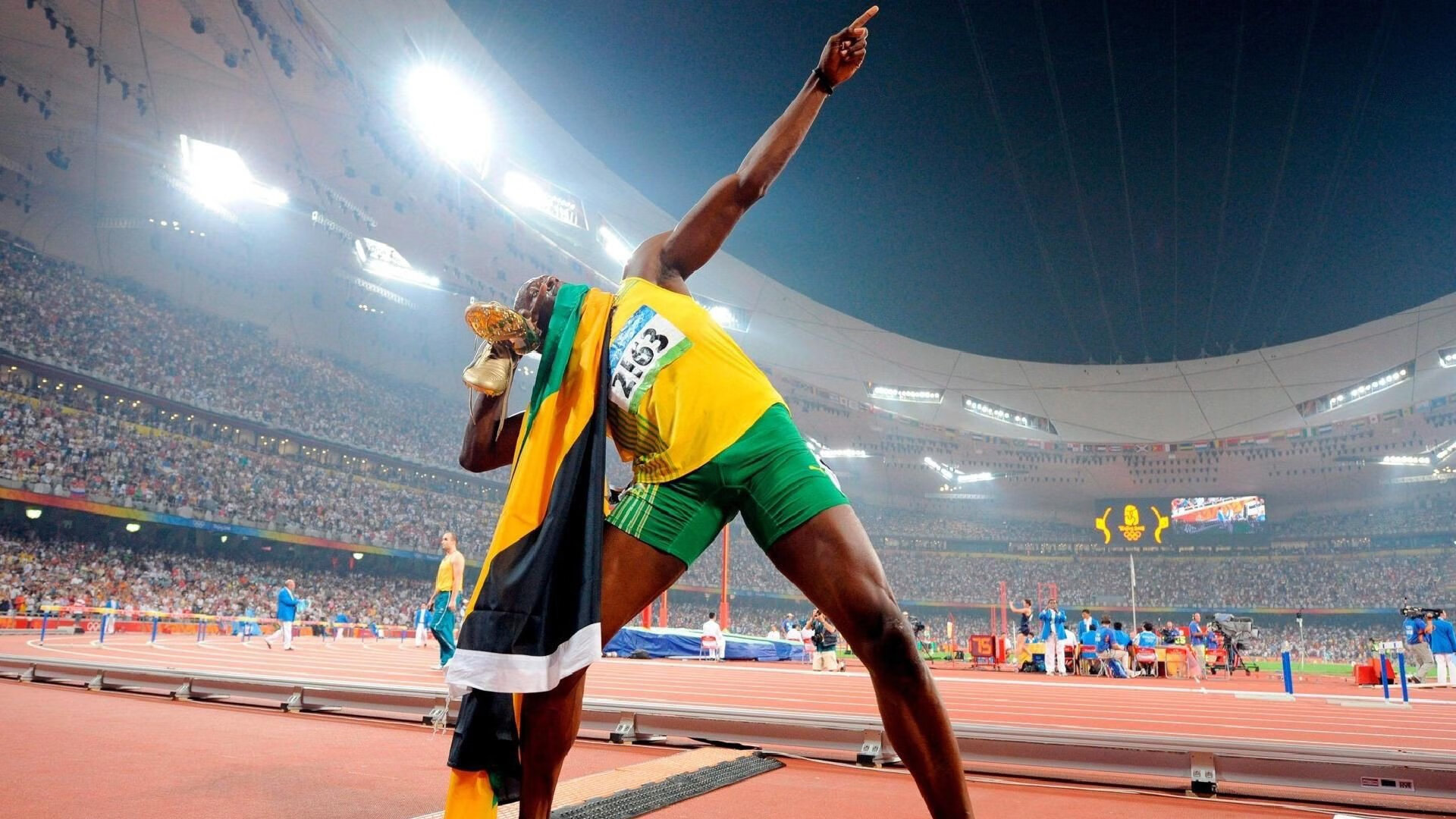 爱游戏体育-_城市夜市赛：独特夜间体验带来无限惊喜_，城市夜市街景图片