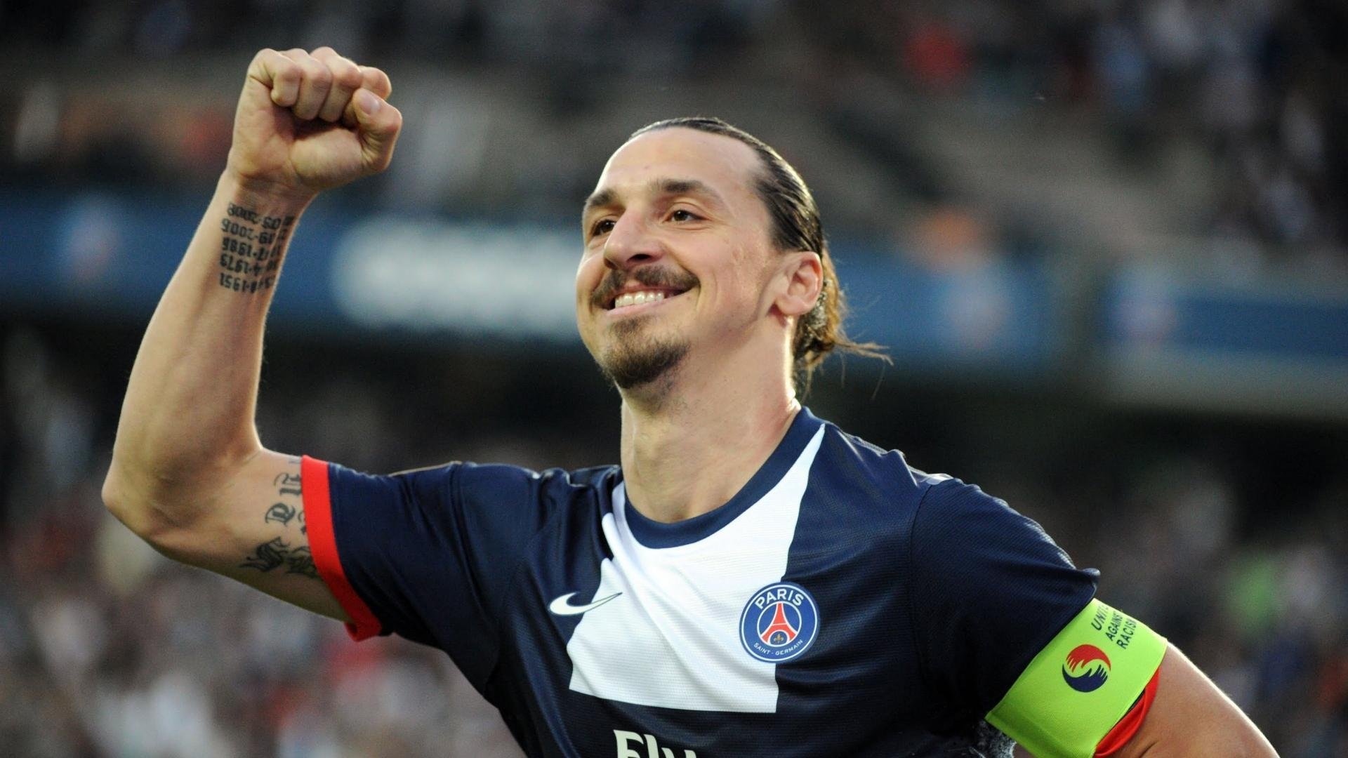 “季后赛首轮战火蔓延,强队遇强队,实力比拼进入白热化”,2022季后赛